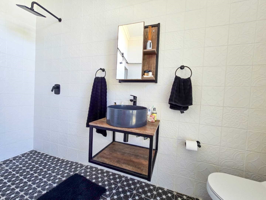 3 Bedroom Property for Sale in Stilbaai Wes Western Cape